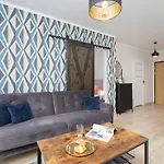 Hotel Lubostron Park By Renters