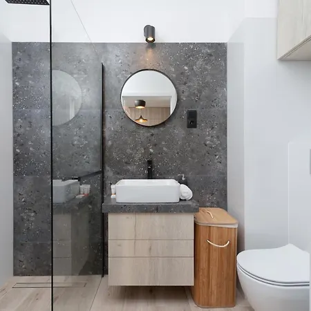 Hotel Lubostron Park By Renters Krakow