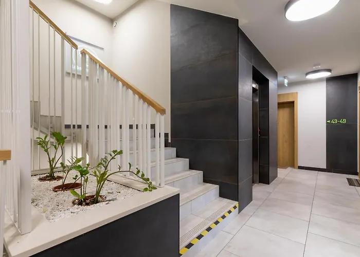 Lubostron Park By Renters מלון *