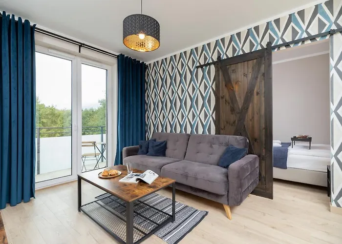 מלון Lubostron Park By Renters *