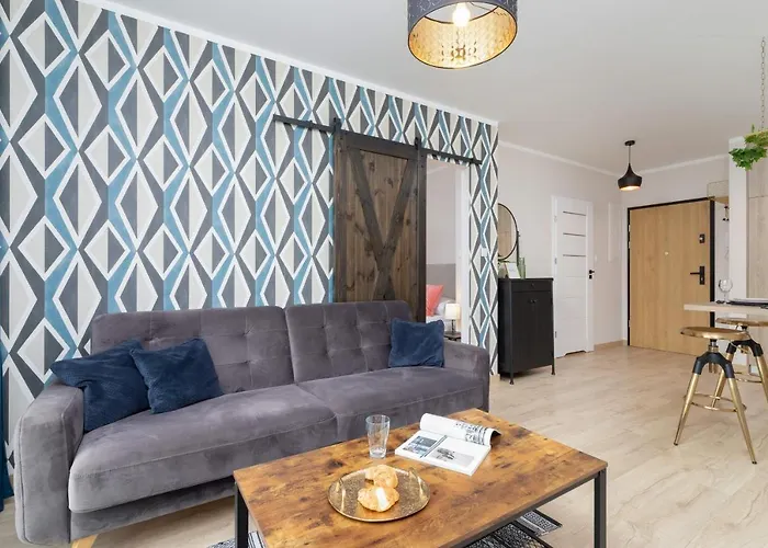 מלון Lubostron Park By Renters