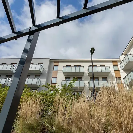 Lubostron Park By Renters Hotel *