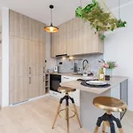 Lubostron Park By Renters 호텔 크라쿠프